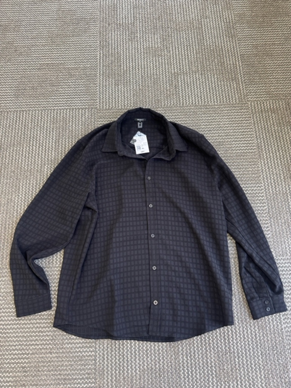 NWT Forever 21 Men’s Black Woven Button Down Shirt, size XL